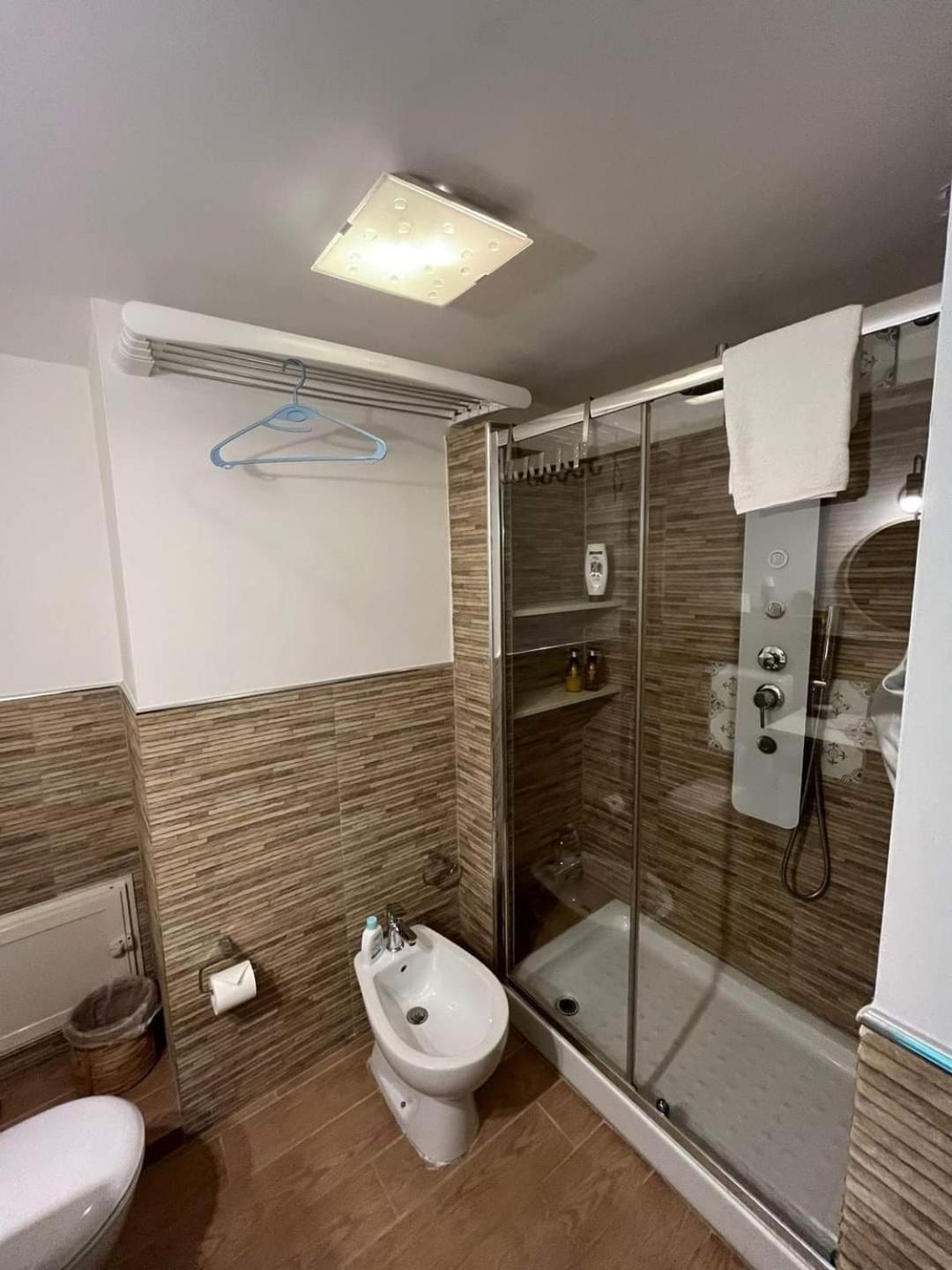Duba House Holiday Home ปาแลร์โม ภายนอก รูปภาพ