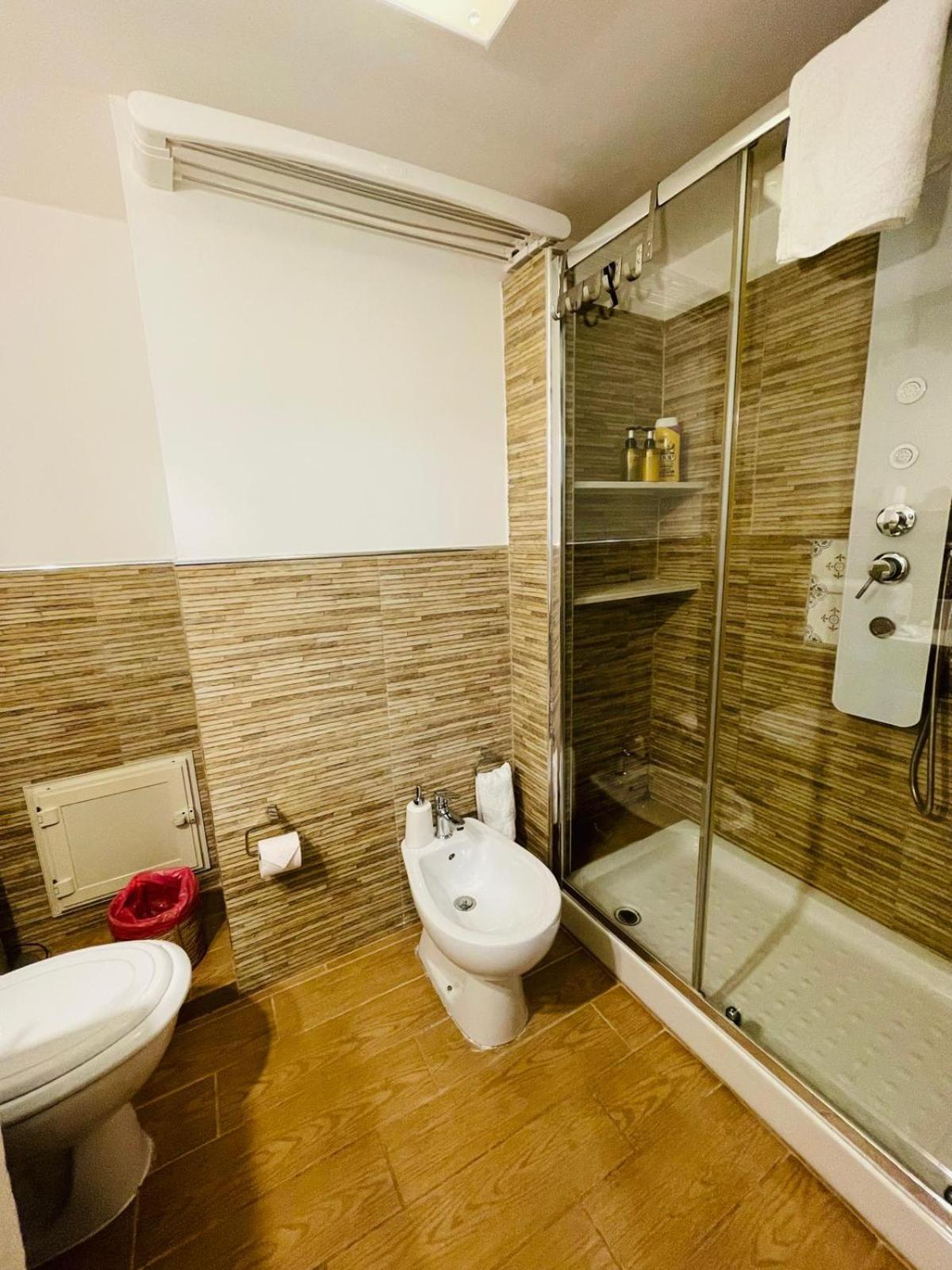 Duba House Holiday Home ปาแลร์โม ภายนอก รูปภาพ