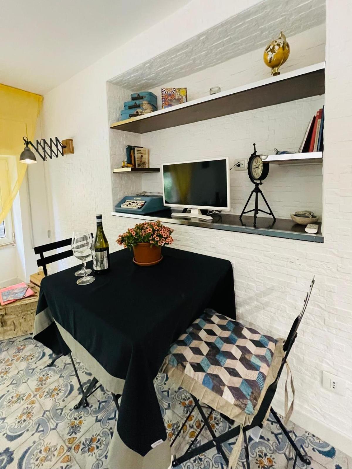Duba House Holiday Home ปาแลร์โม ภายนอก รูปภาพ