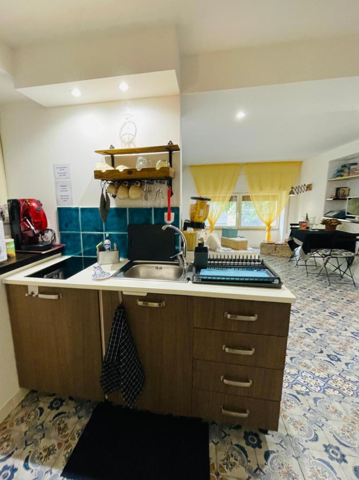 Duba House Holiday Home ปาแลร์โม ภายนอก รูปภาพ