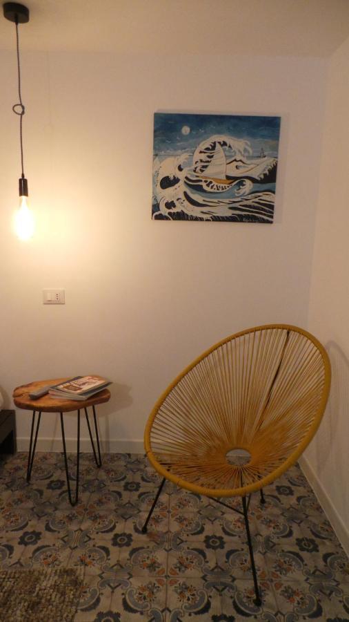 Duba House Holiday Home ปาแลร์โม ภายนอก รูปภาพ